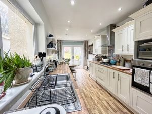 Photo 21- click for photo gallery